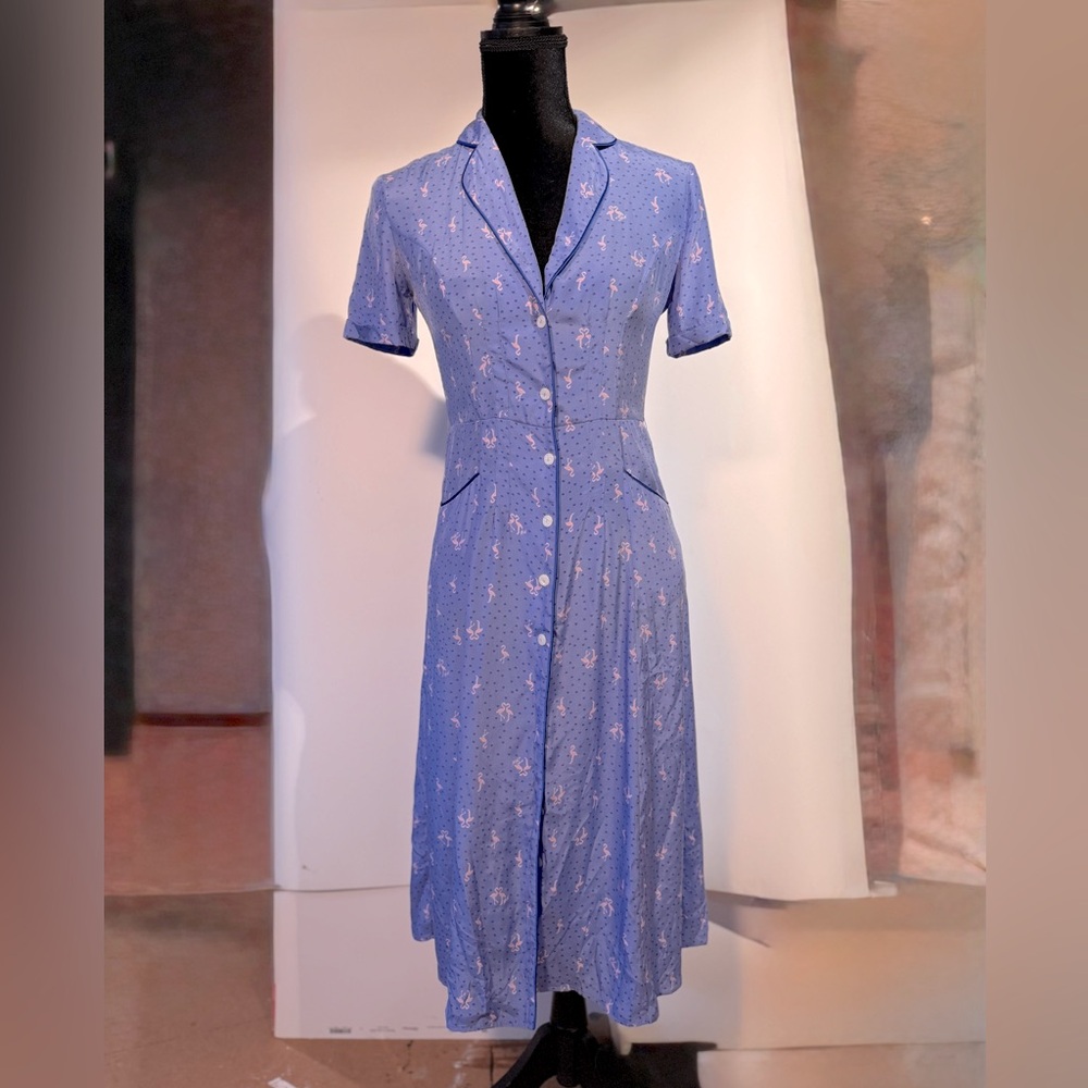 Sweetest HVN designer silk dress with pink flamingos, piping and pleats. SZ 0